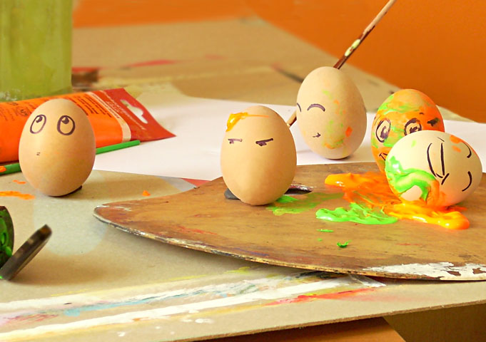 Wielkanocne malowanie jajek